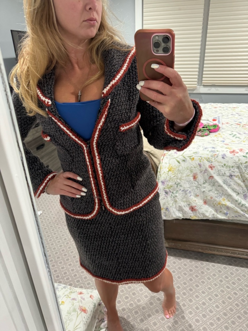CHANEL Charcoal Knit Two-Piece Suit with Red and White Trim - Picture 7 of 11
